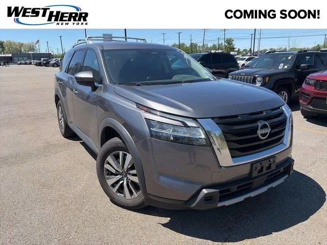 2023 Nissan Pathfinder SL 4WD