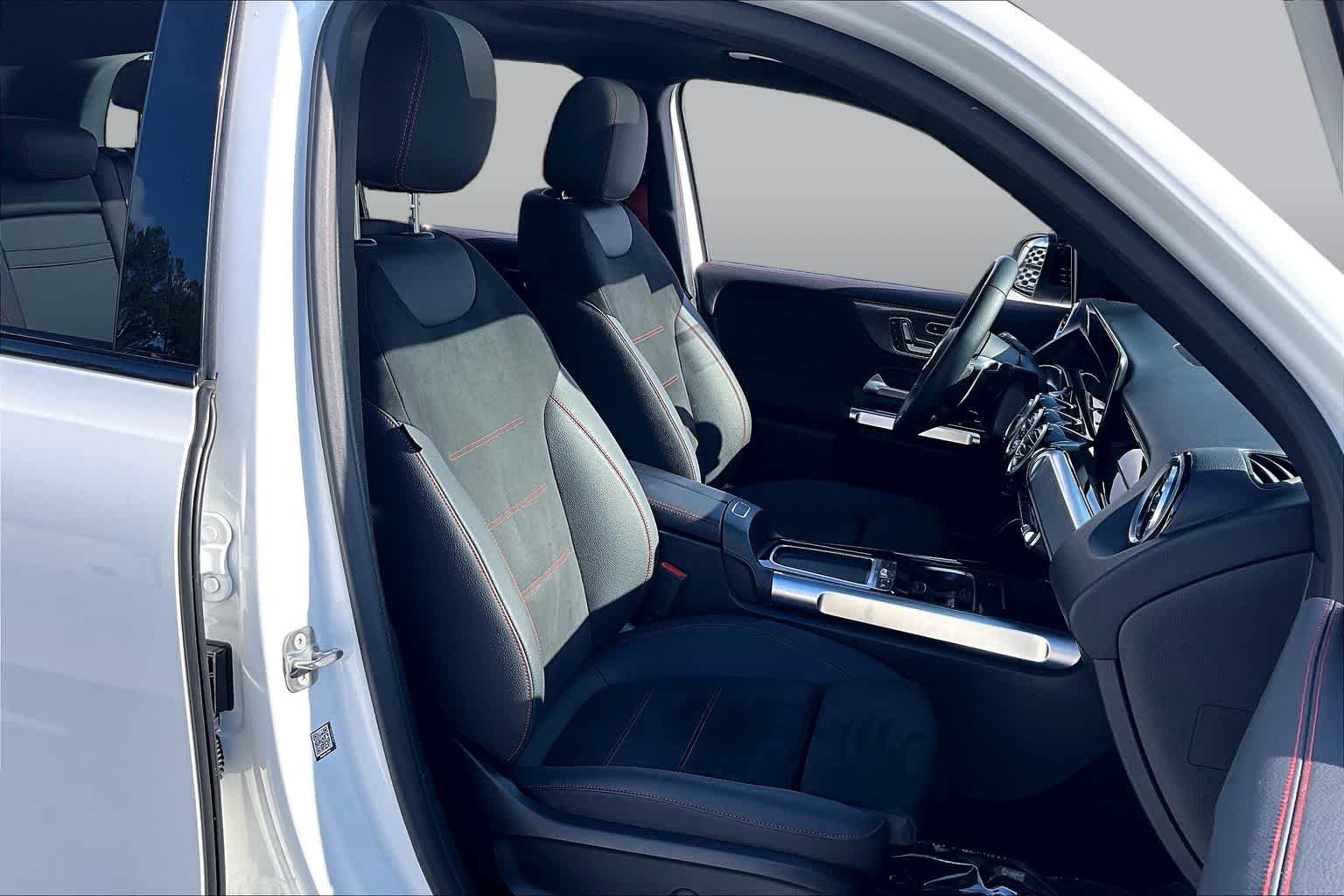 Used 2026 Polar White Mercedes-Benz AMG® GLB 35 image 9