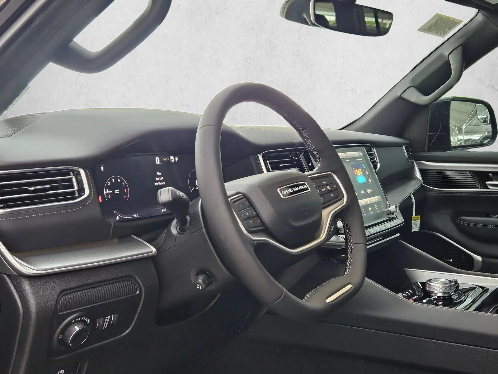 New 2026 High Gloss Black Exterior Paint Jeep Limited Reserve image 3