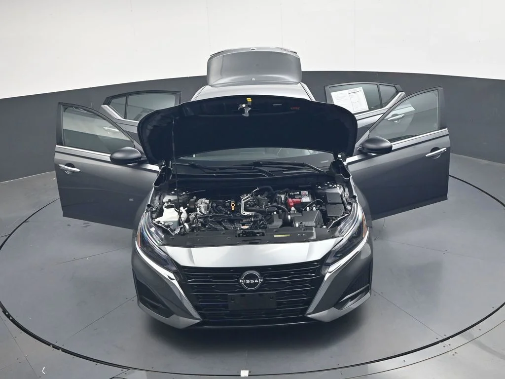 Used 2025 Gray Nissan 2.5 SV image 42