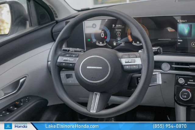 Used 2026 White Pearl Hyundai SEL image 22