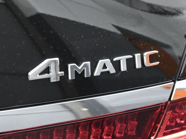 Used 2025 Black Mercedes-Benz S 580 image 29