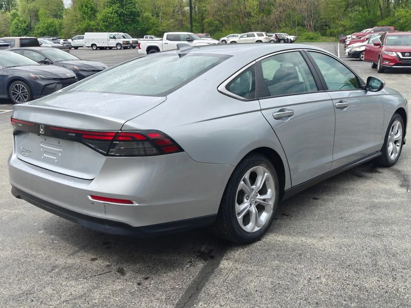 Used 2025  Honda LX image 5