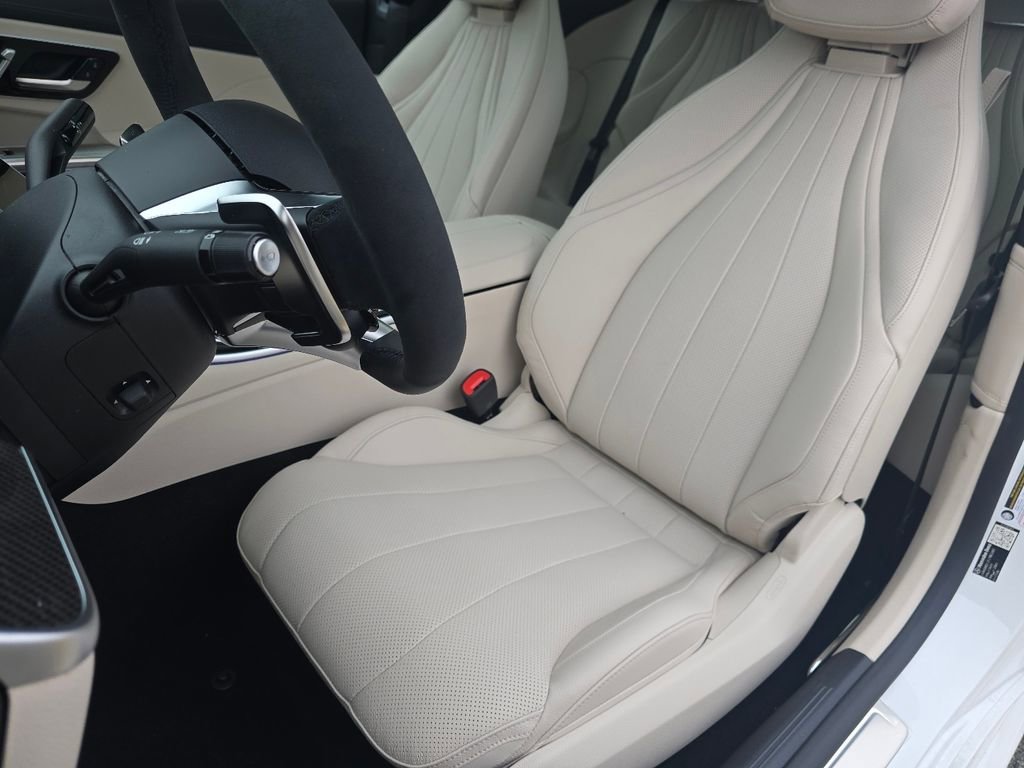 New 2026 MANUFAKTUR Moonlight White Metallic Mercedes-Benz CLE 53 AMG® image 55