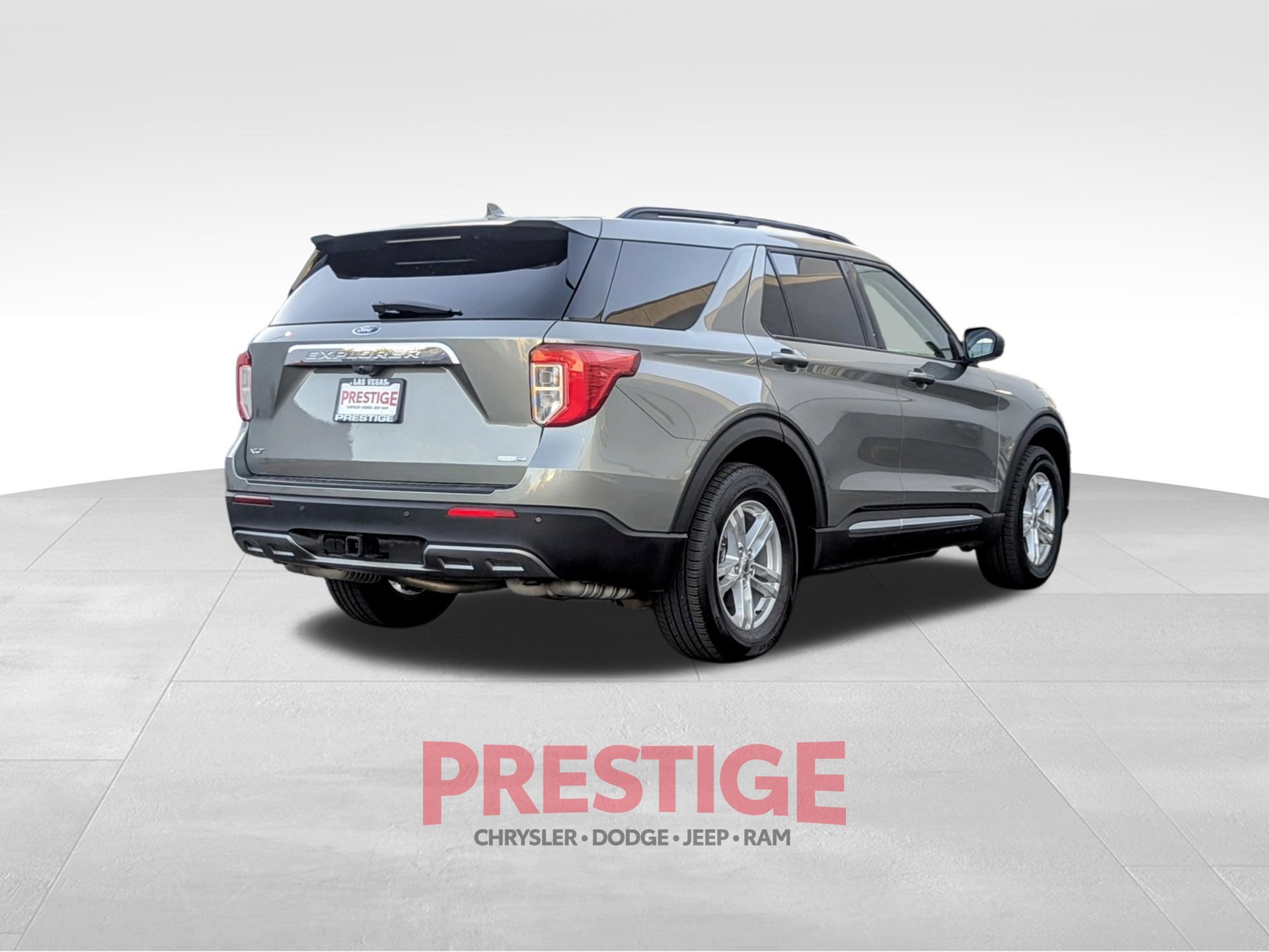 Used 2020 Green Ford XLT image 7