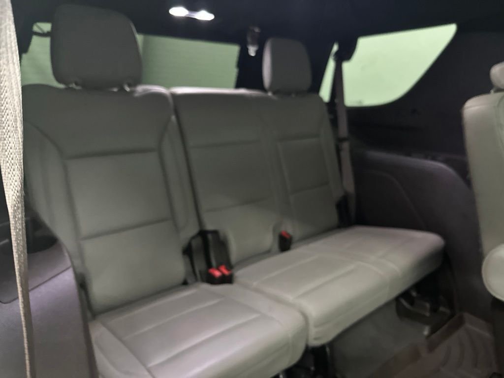 Used 2023 Black Chevrolet Z71 image 28
