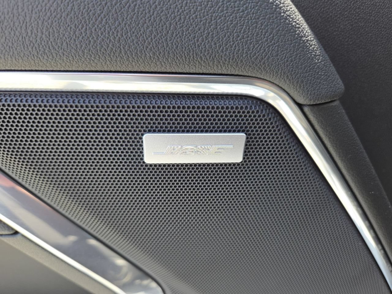 New 2026 Sterling Metallic GMC Elevation image 11