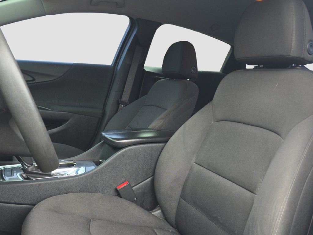 Used 2020 SUMMIT WHITE Chevrolet LT image 7