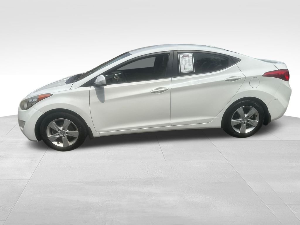 Used 2013 White Hyundai GLS image 6
