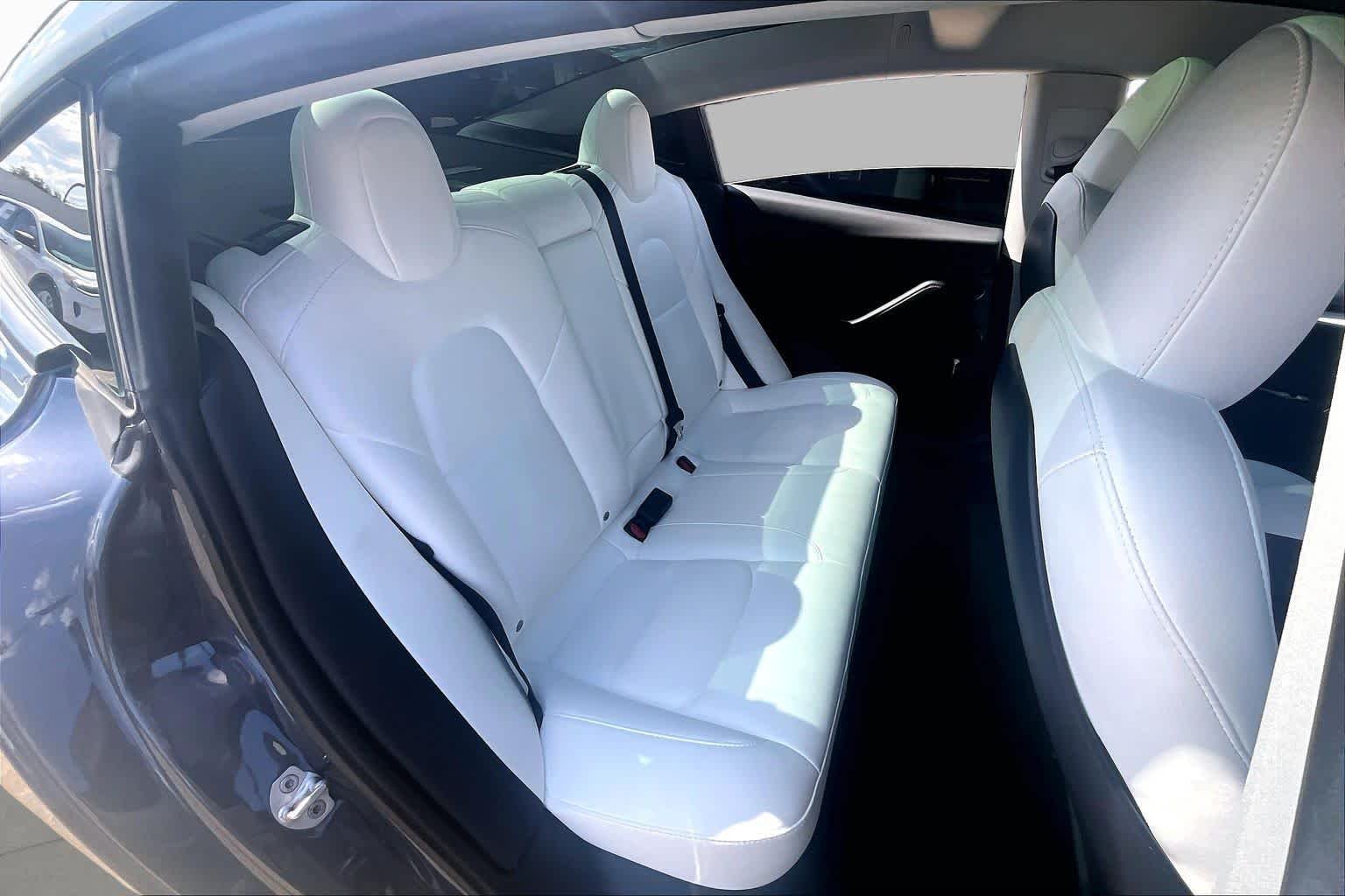 Used 2023 Midnight Silver Metallic Tesla  image 18