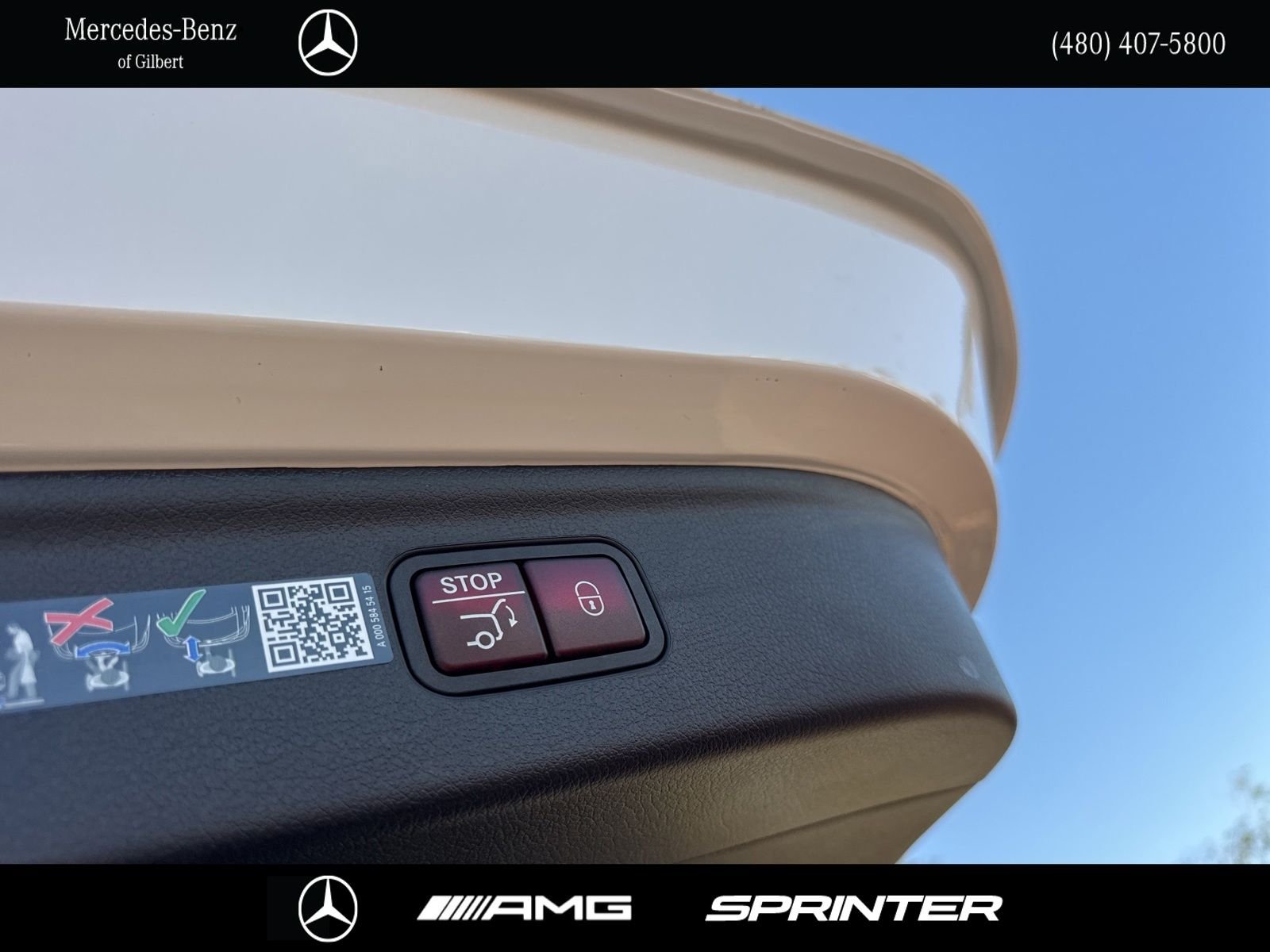 New 2026 Polar White Mercedes-Benz 320 SUV image 7