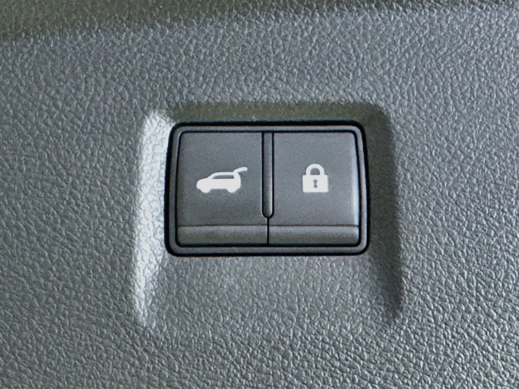 Certified Used 2027 White INFINITI LUXE image 36