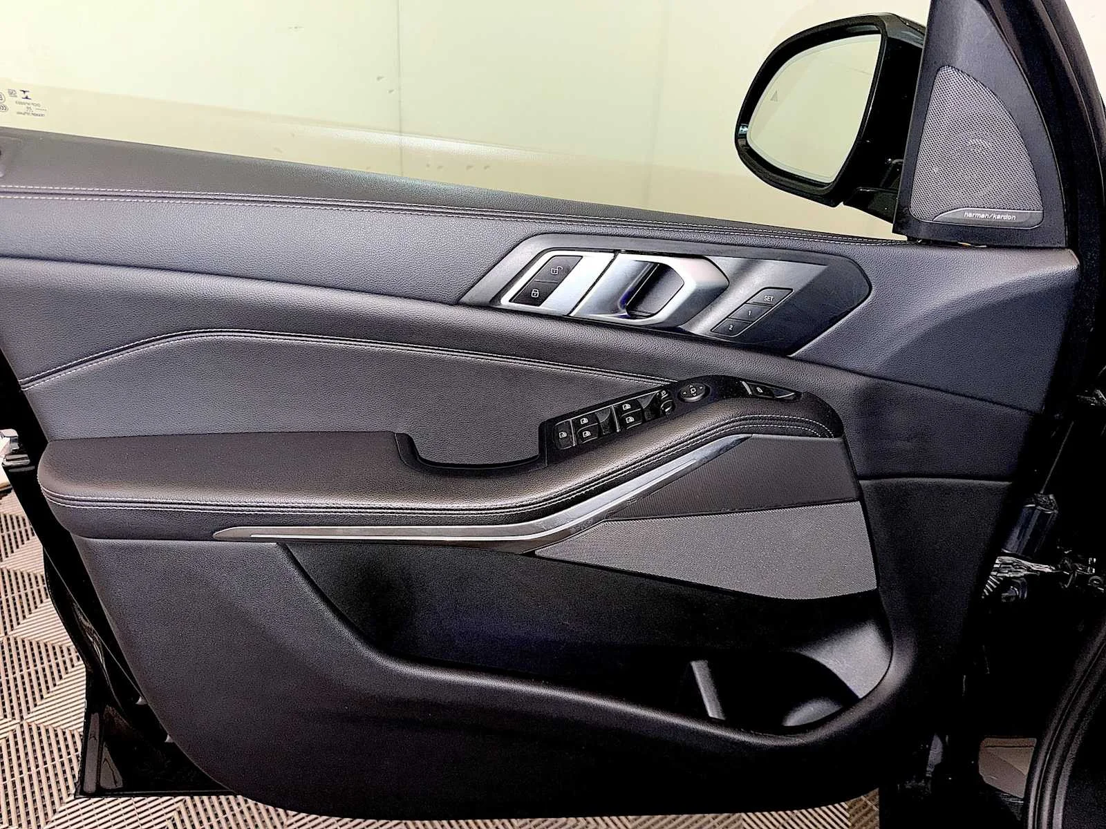2020 BMW X5 40i - Photo 11