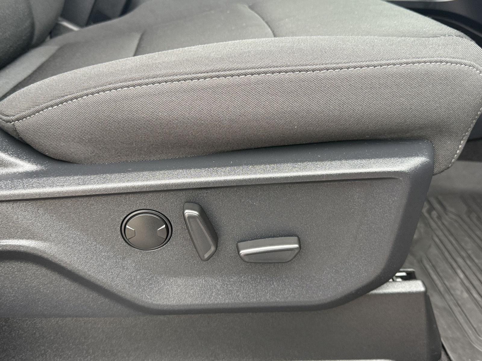2023 Ford F-150 XLT - Photo 17