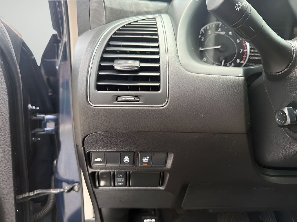 Used 2021 Blue Nissan Platinum image 37