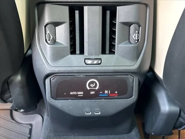 2025 BMW X3 30 - Photo 15