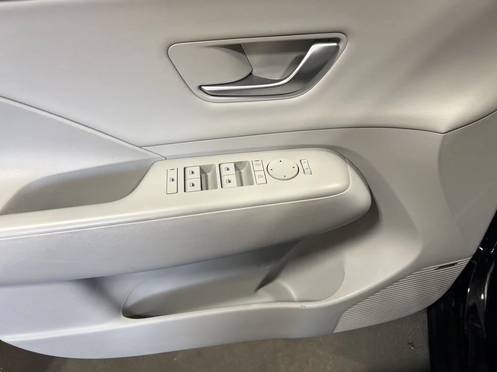 Used 2024 Abyss Black Hyundai Limited image 11