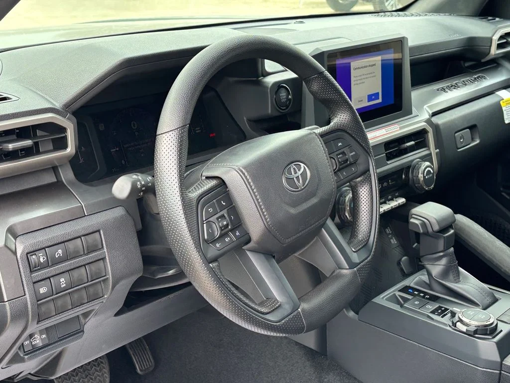 2025 Toyota Tacoma SR5 - Photo 31