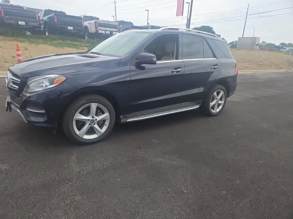 Certified Used 2018 Blue Mercedes-Benz GLE 350 image 4
