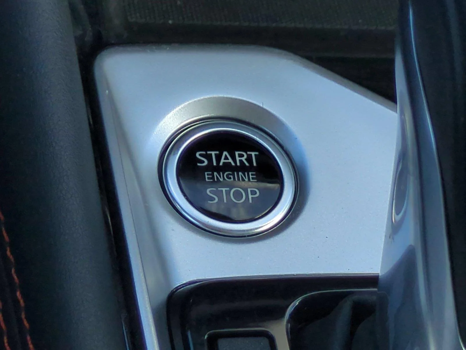 Used 2025 Super Black Nissan SR image 28