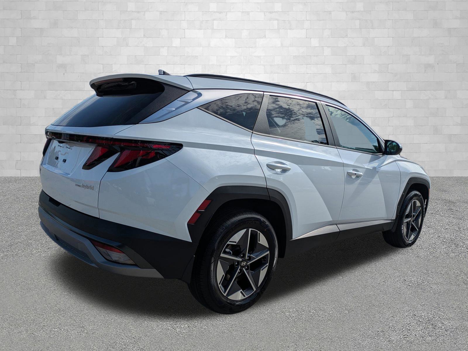 New 2026 Creamy White Pearl Hyundai SEL Convenience image 2