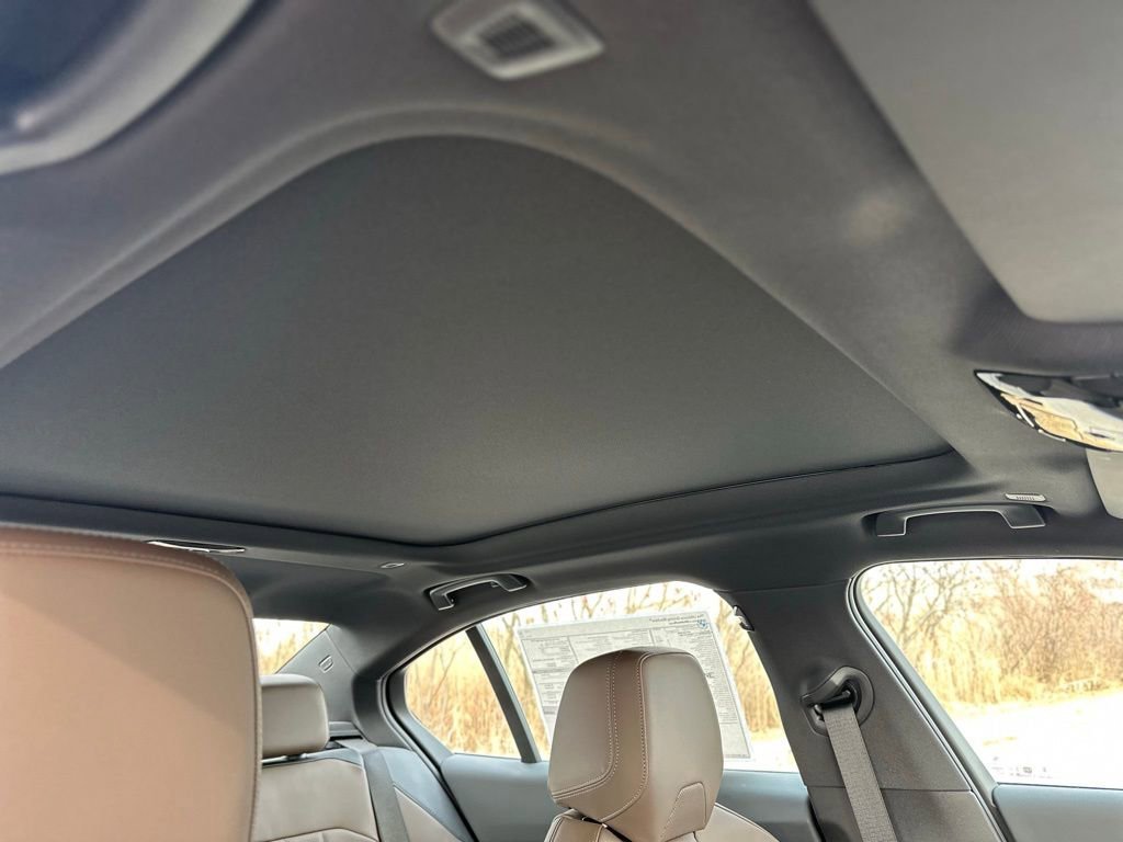 New 2026 Black Sapphire Metallic BMW 530i xDrive image 28