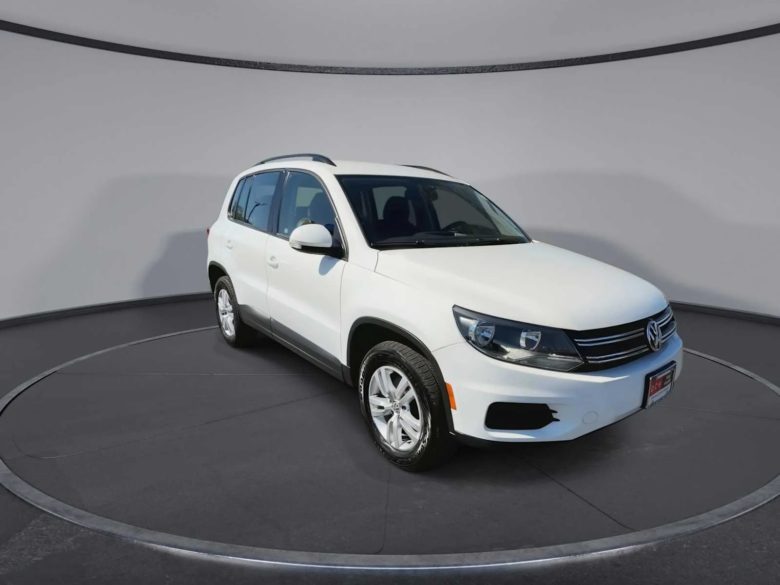 Used 2016 Volkswagen Tiguan S with VIN WVGAV7AX6GW006320 for sale in Eatontown, NJ