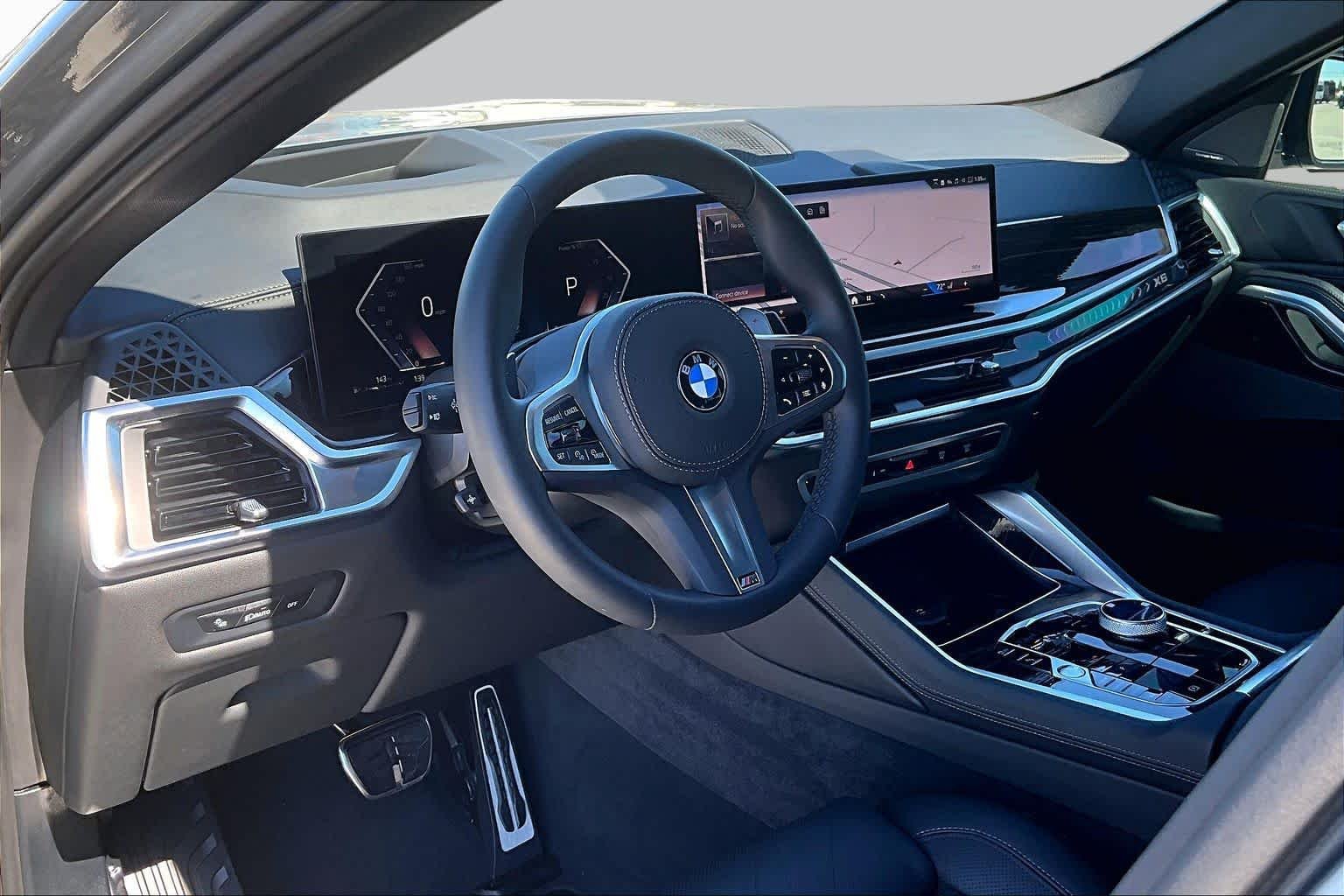 Used 2026 Skyscraper Grey Metallic BMW xDrive40i image 16