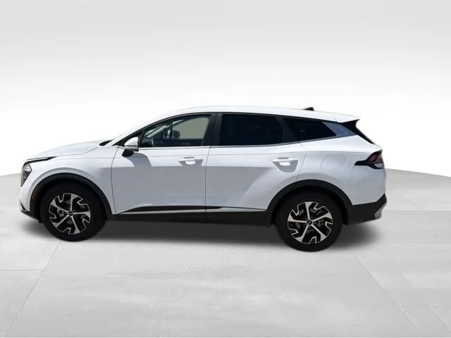 Used 2023 White Kia EX image 6