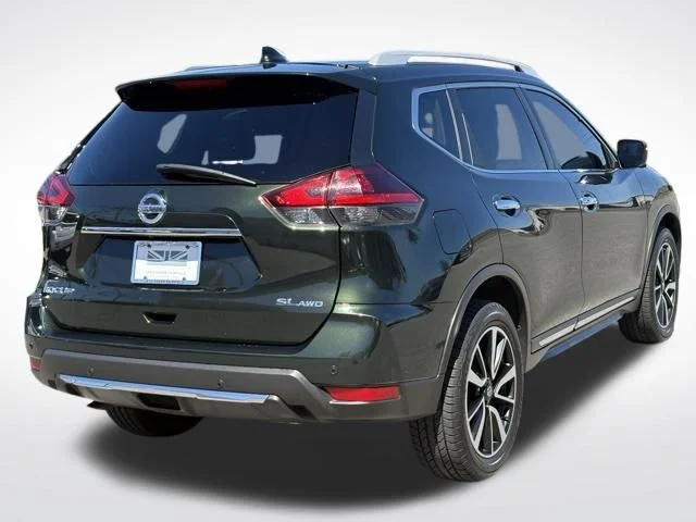 Used 2020 Green Nissan SL image 8