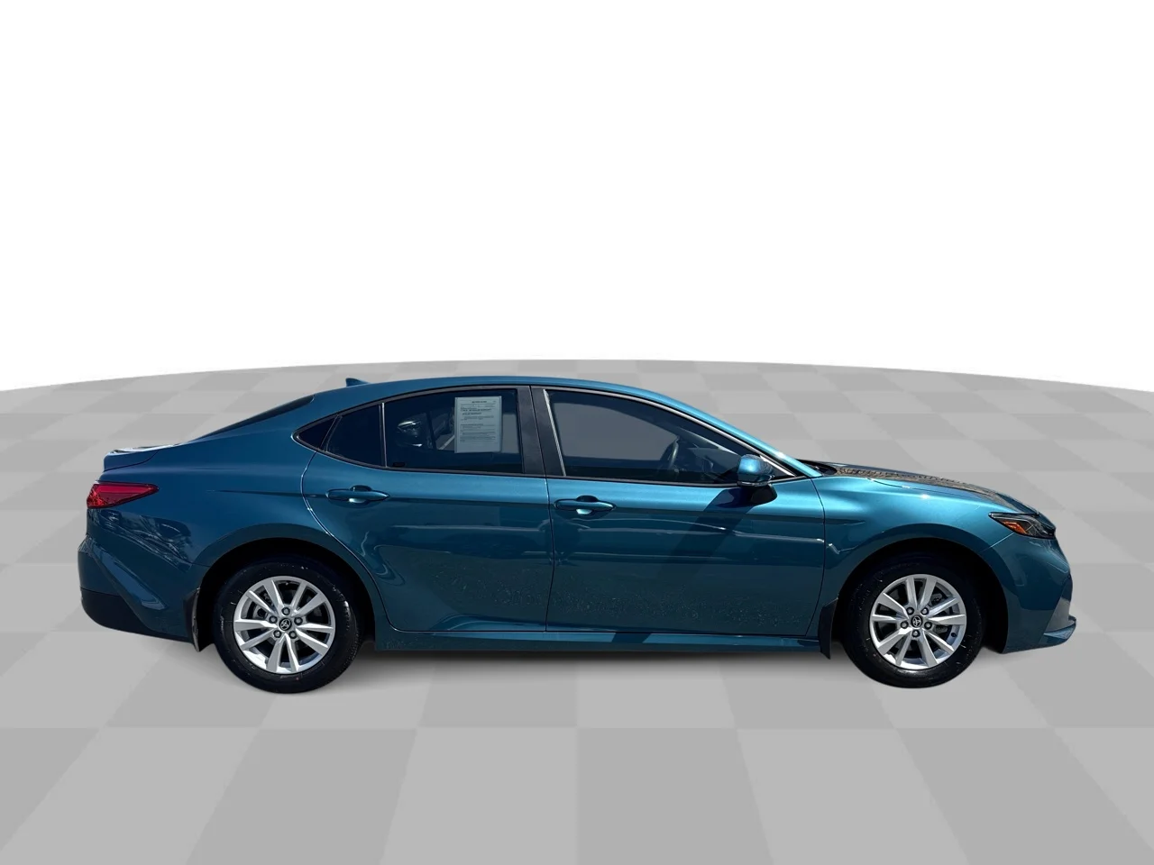 Used 2025 Ocean Gem Toyota LE image 9