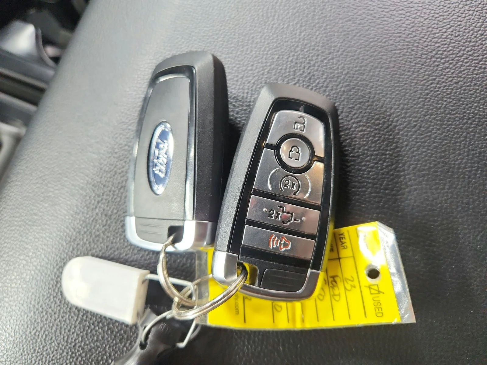 Used 2023 Blue Ford XLT image 32