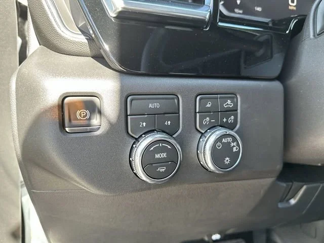 2026 GMC Sierra 1500 SLE - Photo 17