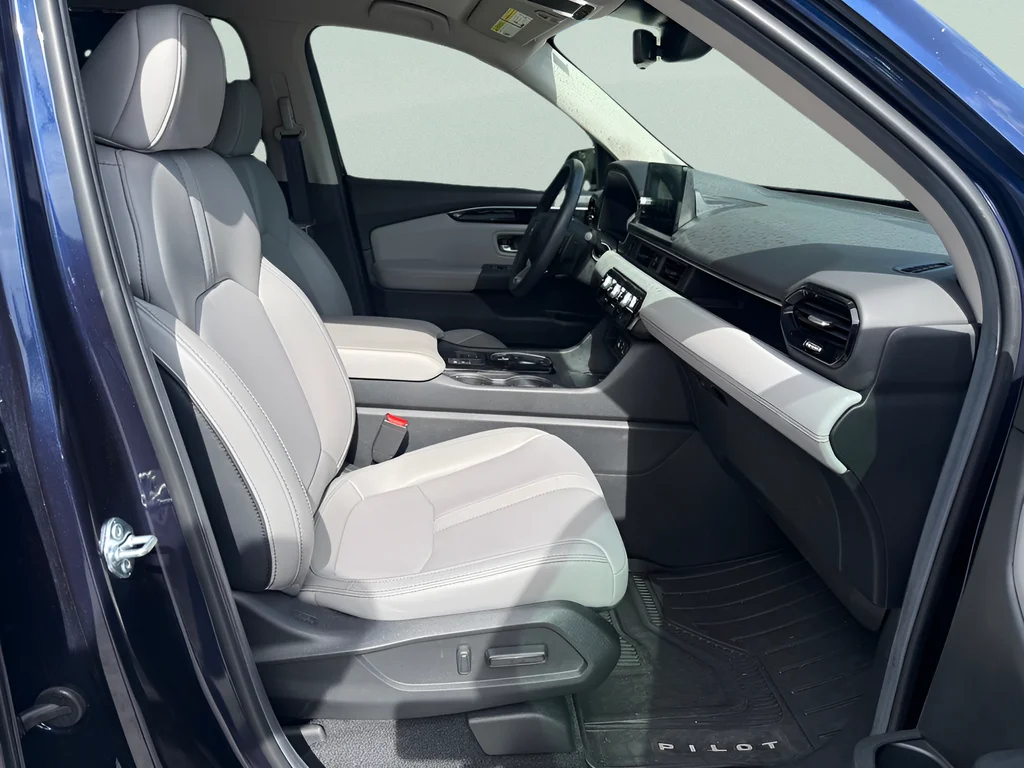 Used 2025 Obsidian Blue Pearl Honda EX-L image 14