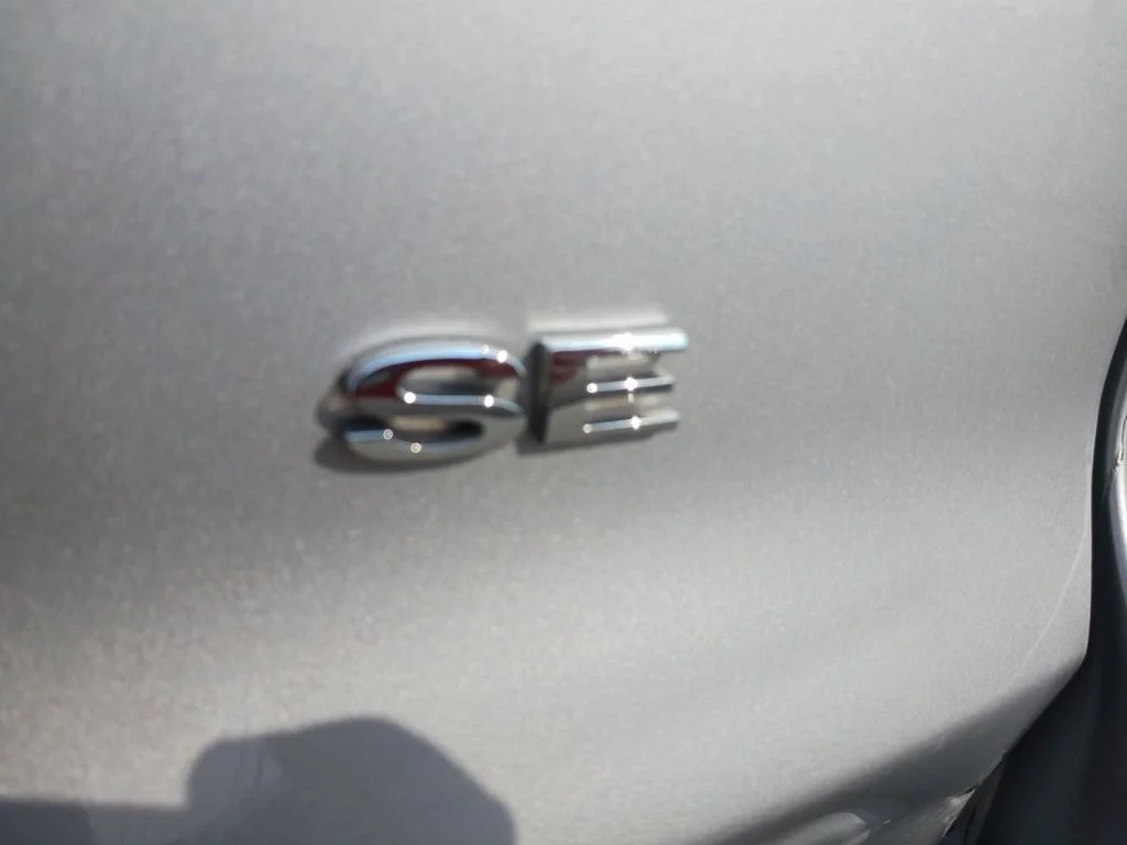 Used 2020 Silver Ford SE image 28