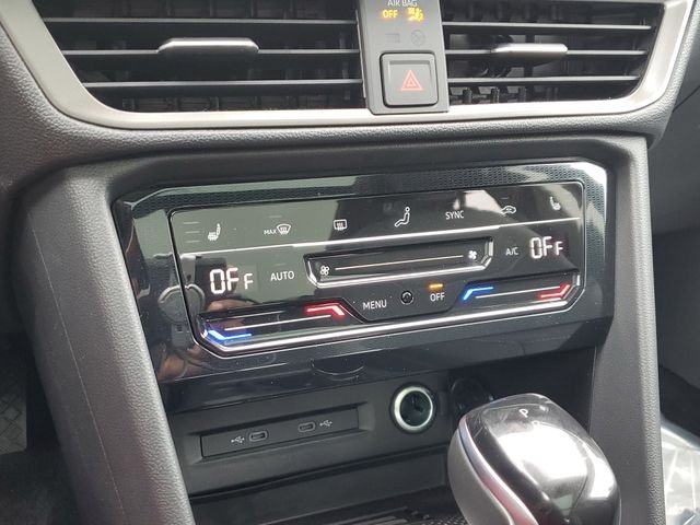 New 2026 Black Volkswagen 1.5T SE Black image 20