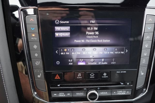Certified Used 2020 White INFINITI LUXE image 32