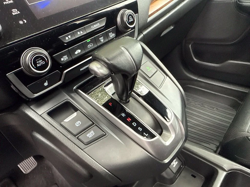 Used 2019 Modern Steel Metallic Honda Touring image 26