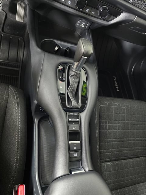 2025 Honda HR-V LX - Photo 50