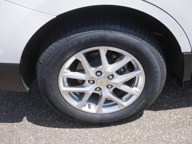 Used 2024 Summit White Chevrolet LT image 8