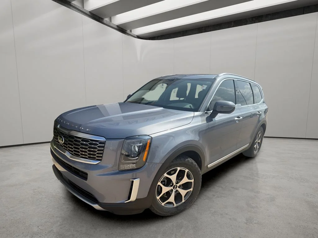 Used 2020 Everlasting Silver Kia EX image 9