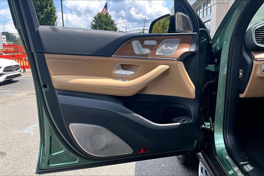 Certified Used 2026 Green Mercedes-Benz GLS 580 image 18