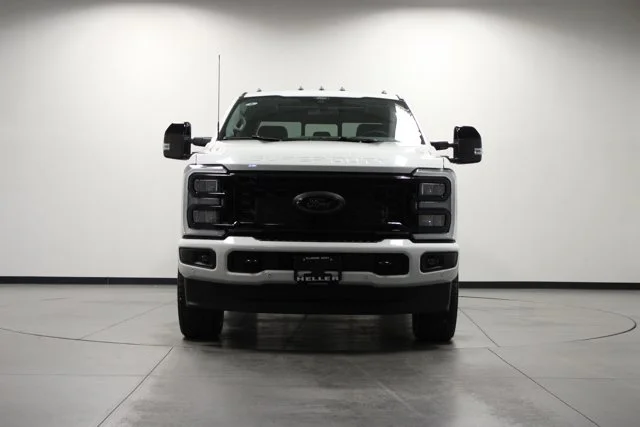New 2026 Star White Metallic Tri-Coat Ford F-250® Lariat® image 32