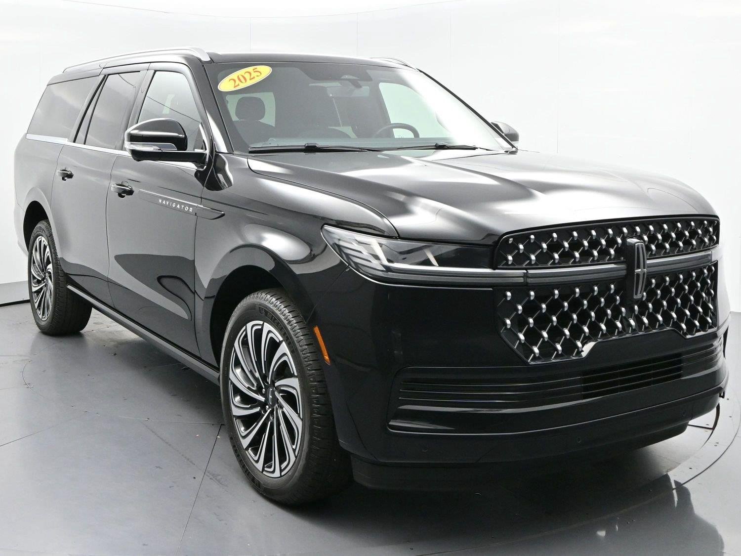 Used 2025 Black Lincoln Black Label image 2