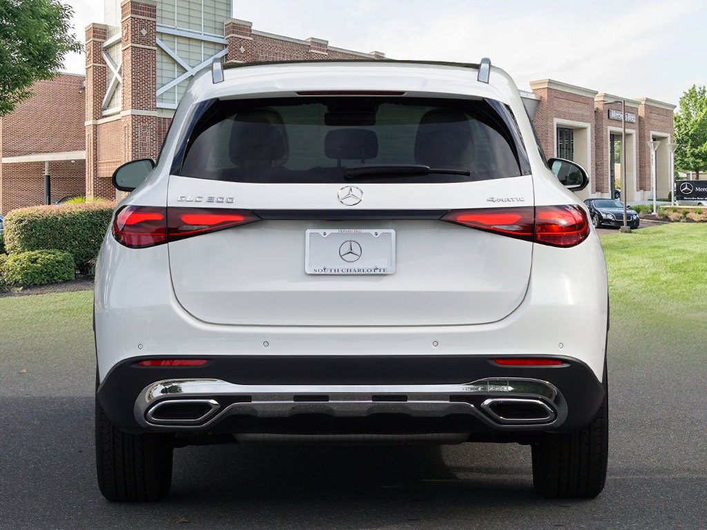 Certified Used 2024 Polar White Mercedes-Benz GLC 300 image 5