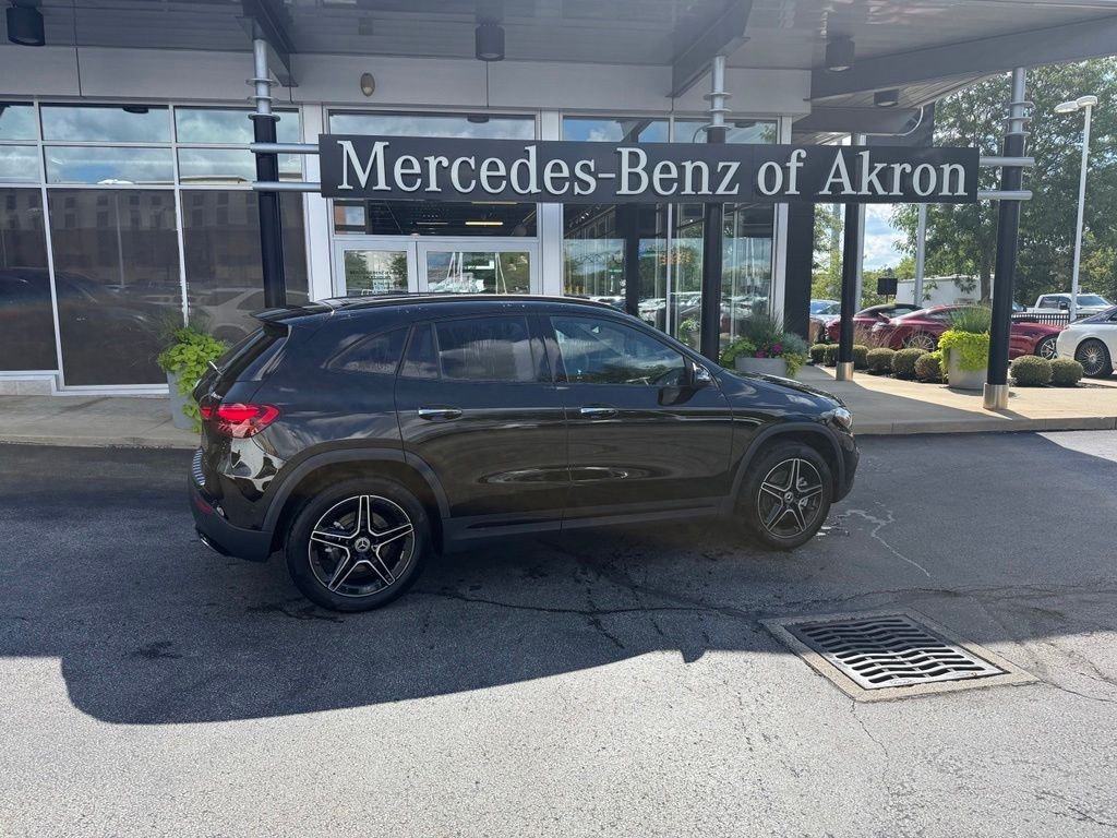 New 2026 Night Black Mercedes-Benz GLA 250 image 1