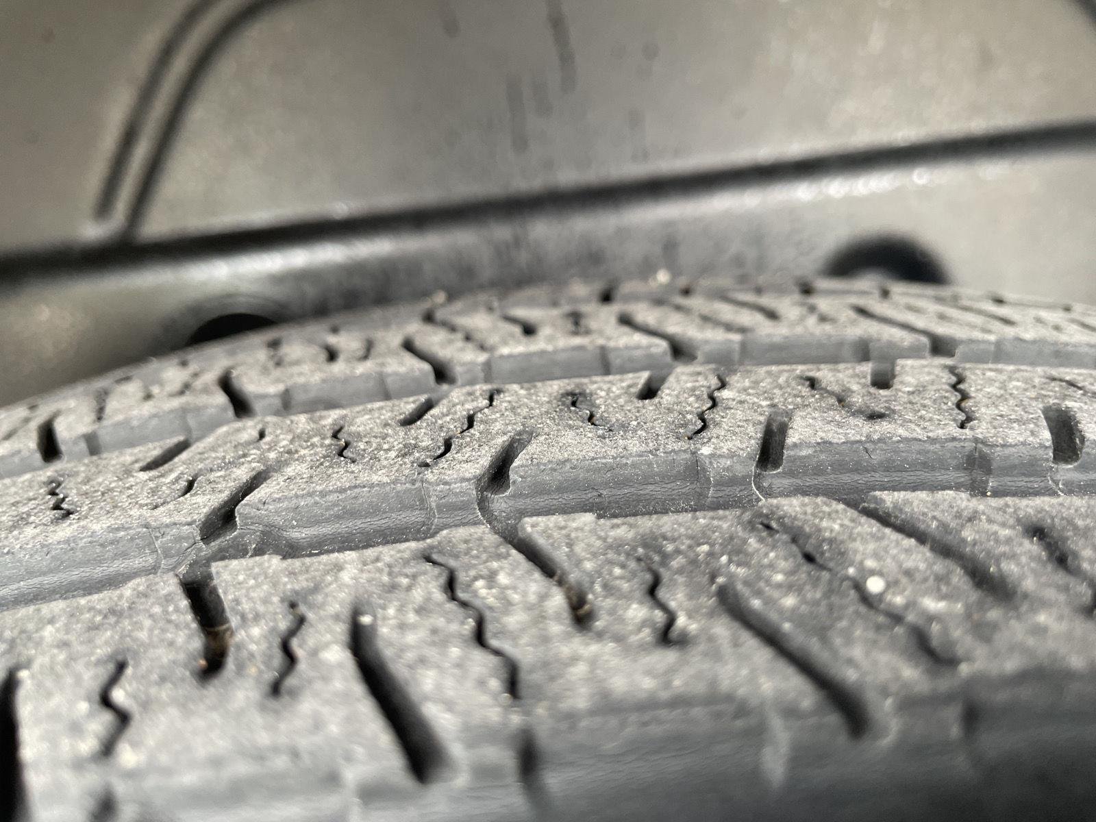 Used 2024 High Velocity Clearcoat Jeep Sport image 28