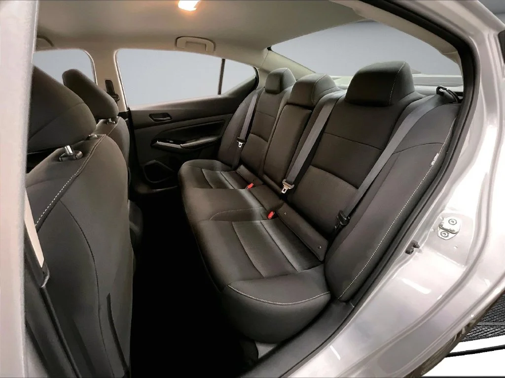 Used 2023 Silver Nissan 2.5 SV image 22