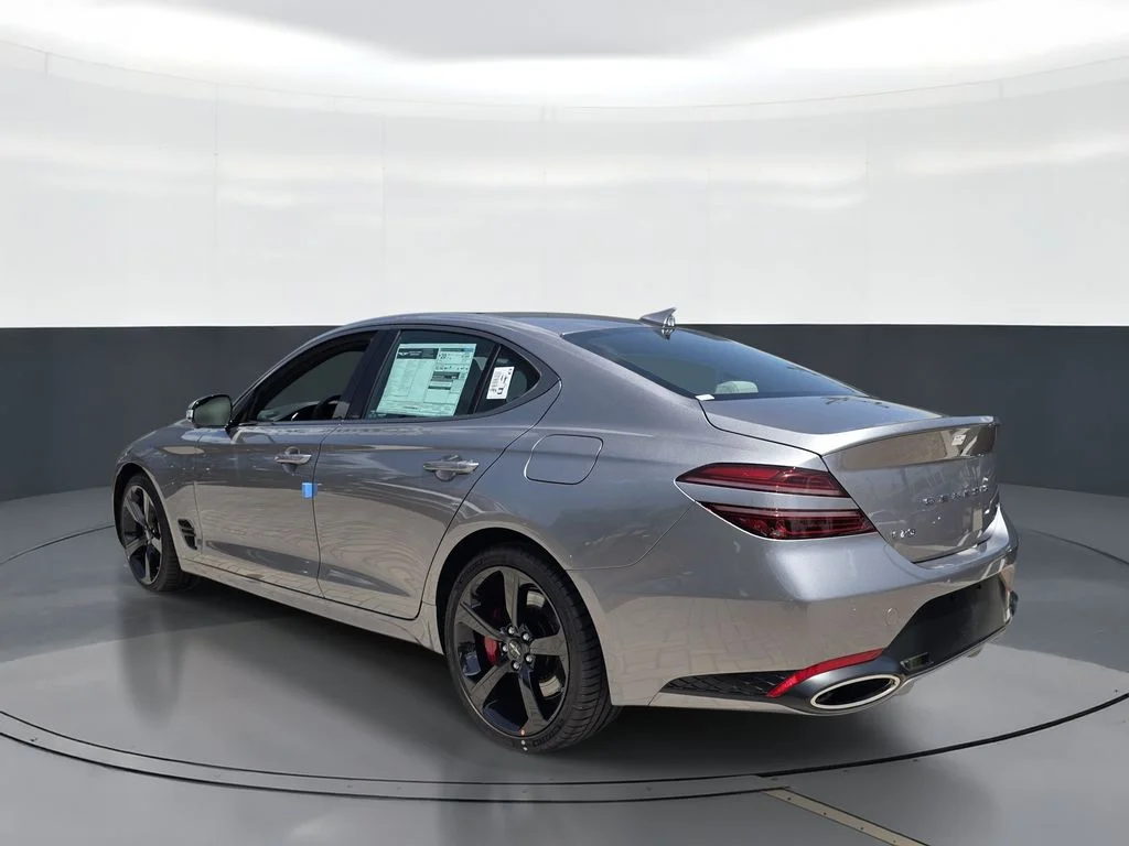New 2026 Silver Genesis 3.3T Sport Prestige image 4