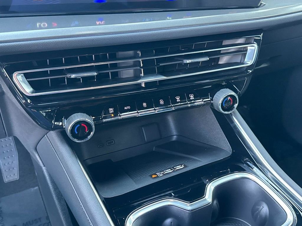 2026 Chevrolet Traverse LT - Photo 23